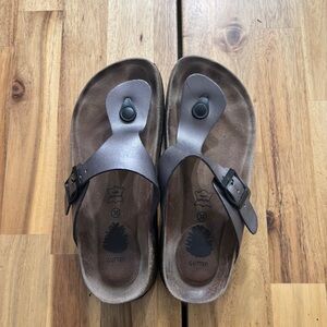 Gutten Brown Leather Cork
Sandals - Size EU 38 (US
7.5-8)